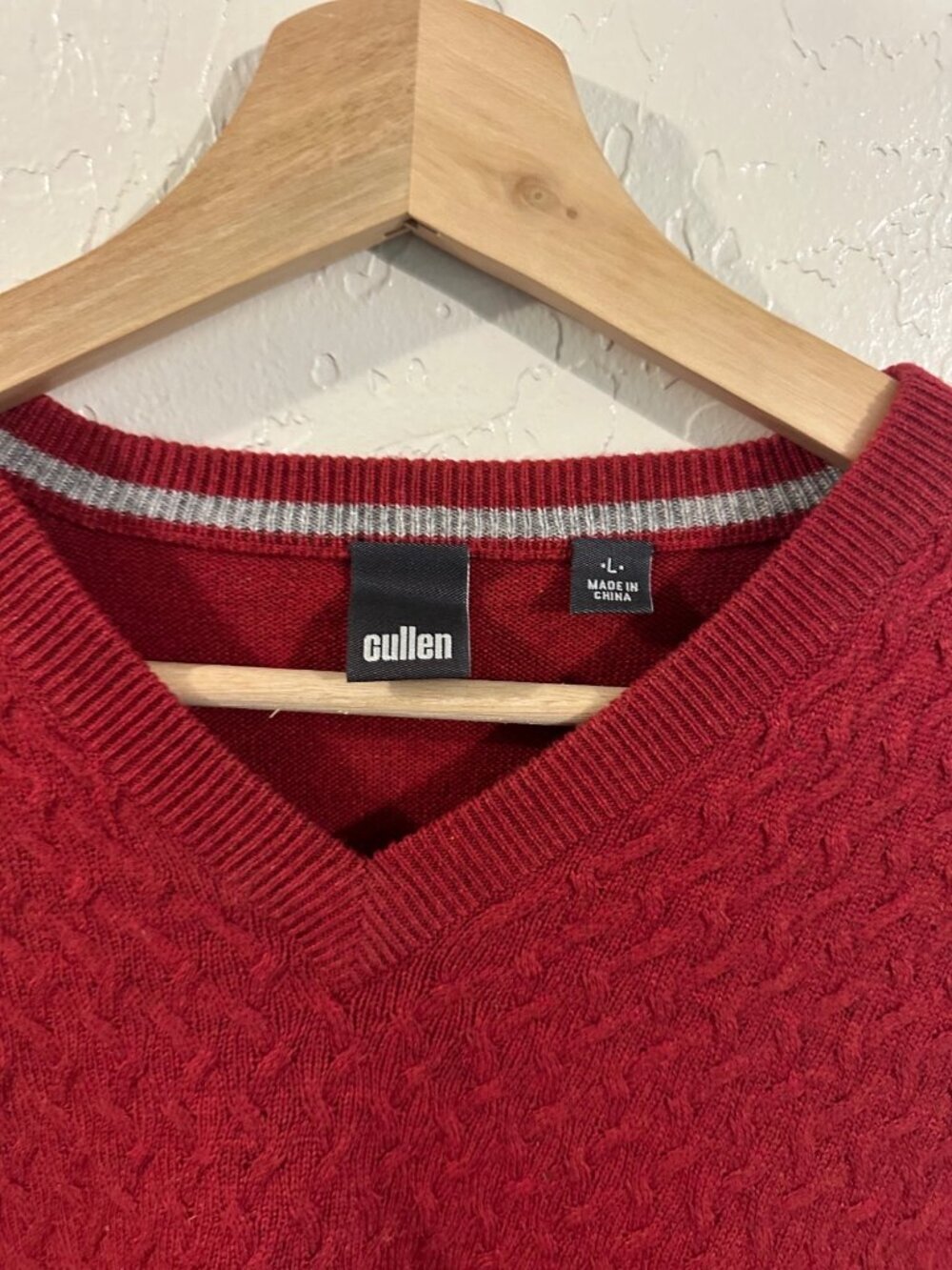 Cullen Silk & Cashmere Red Cable Knit Fisherman Style V Neck Sweater Vest - Picture 5 of 7